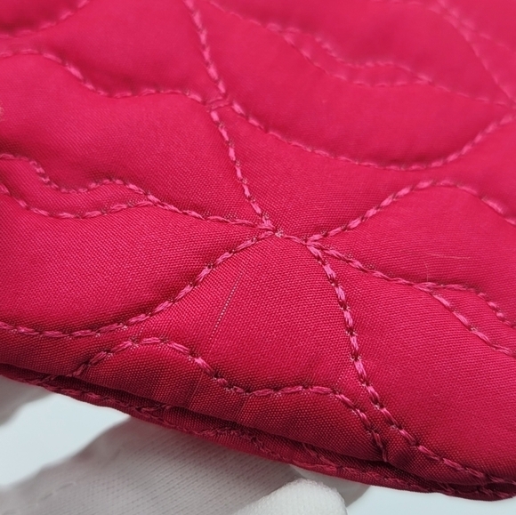 Betsey Johnson Barbie Pink Quilted Lip Wristlet NEW #671 - Picture 12 of 16